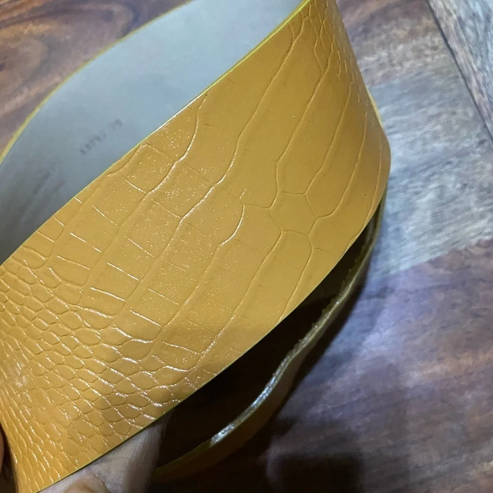 Croute Vachette wide leather belt